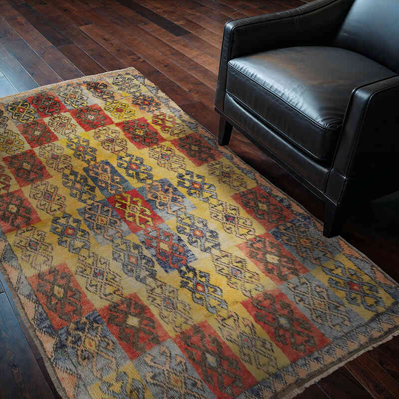 Vintage Anatolian Tulu Rug - 4' 2" x 6' 5" (50" x 77") - K0067783