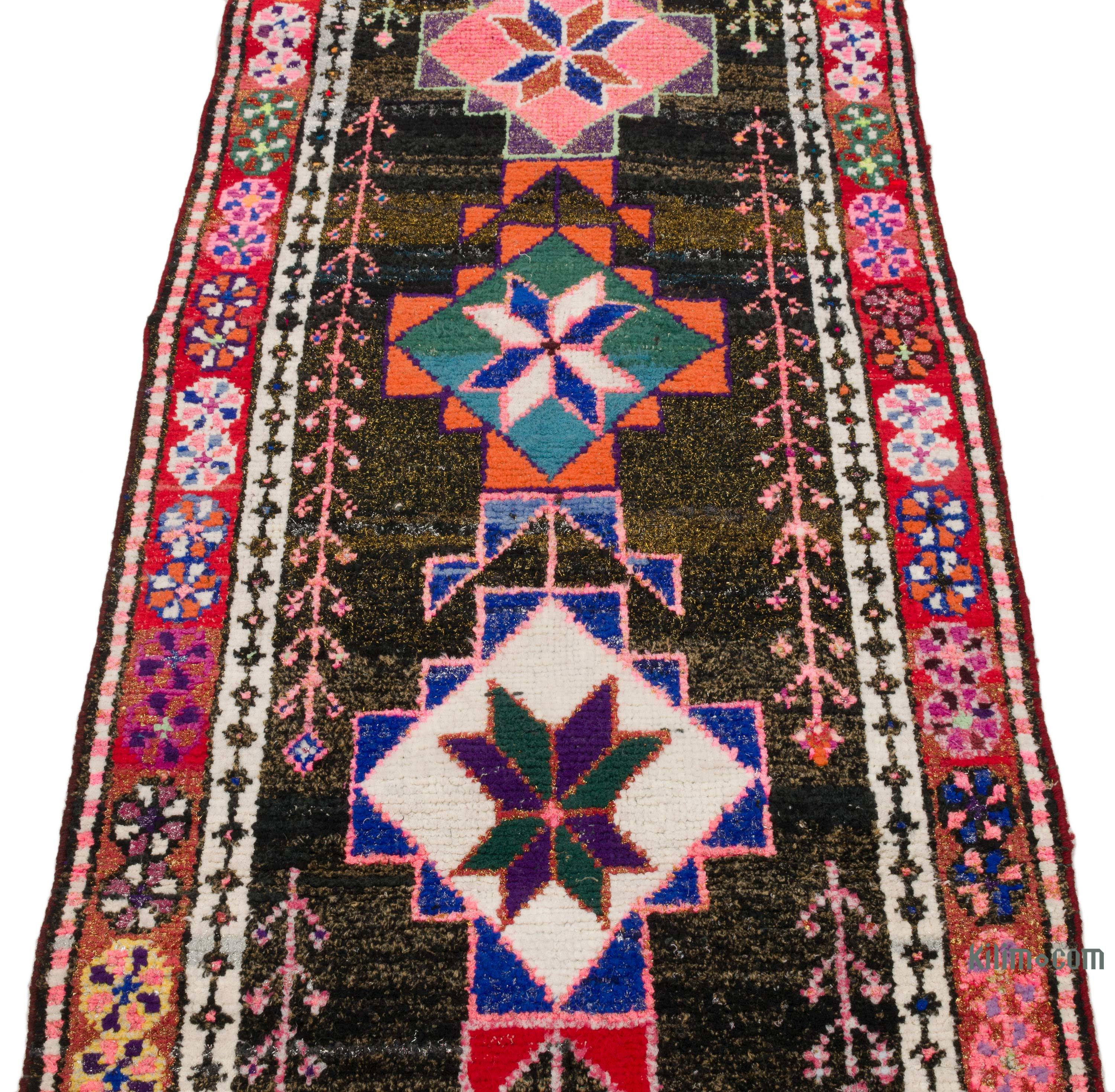 Turkish Pink Green Runner Rug, 1960s for sale at Pamono