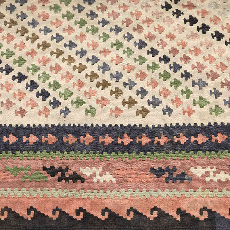 Vintage Senna Kilim Rug - 3' 4" x 6' 7" (40" x 79") - K0069069