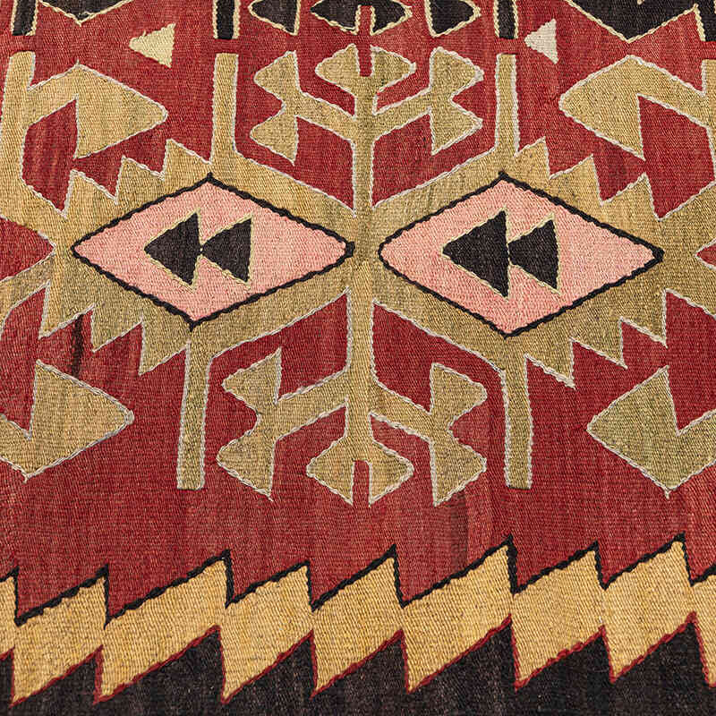 Vintage Konya Kilim Rug - 5' 9" x 8' 2" (69" x 98") - K0069072
