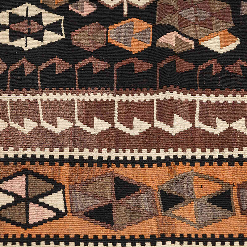 Vintage Kars Kilim Rug - 4' 1" x 7'  (49" x 84") - K0069089