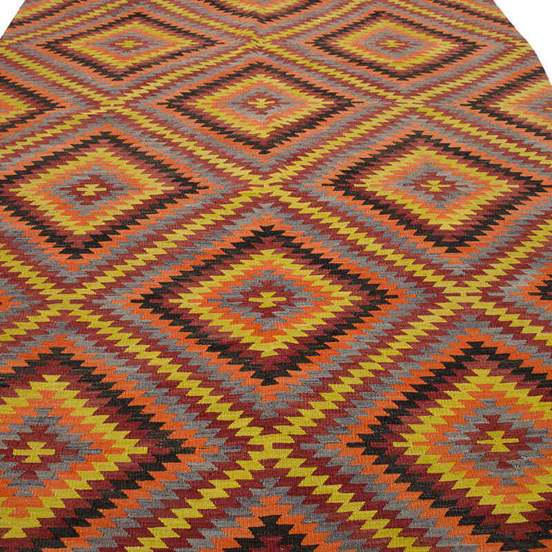 Vintage Afyon Kilim Rug - 5' 7" x 9' 3" (67" x 111") - K0069395
