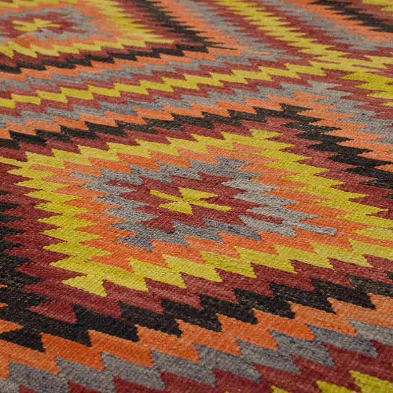 Vintage Afyon Kilim Rug - 5' 7" x 9' 3" (67" x 111") - K0069395