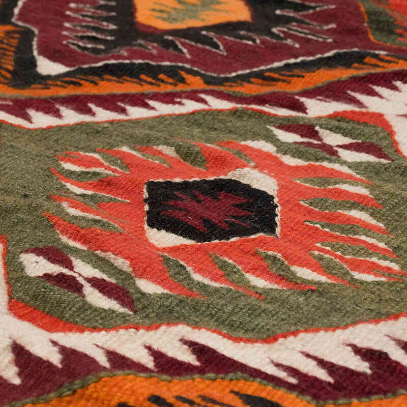 Vintage Mut Kilim Rug - 4' 9" x 8' 5" (57" x 101") - K0069410