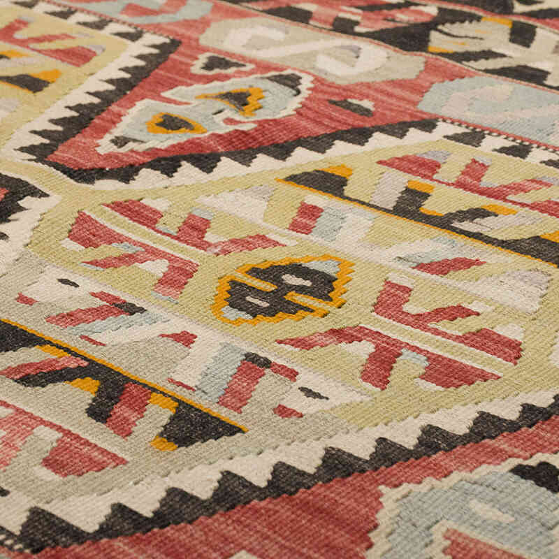 K0069651 Vintage Esme Kilim Rug 5' 5" x 8' 5" (65" x 101")