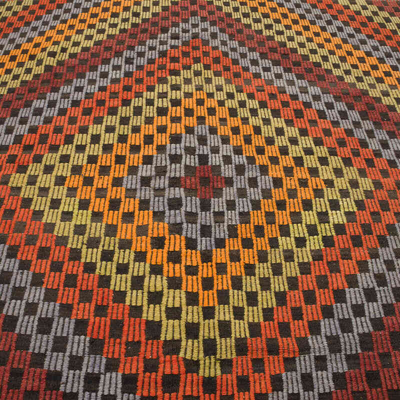 Vintage Anatolian Jijim Rug - 7' 3" x 9' 1" (87" x 109") - K0069827