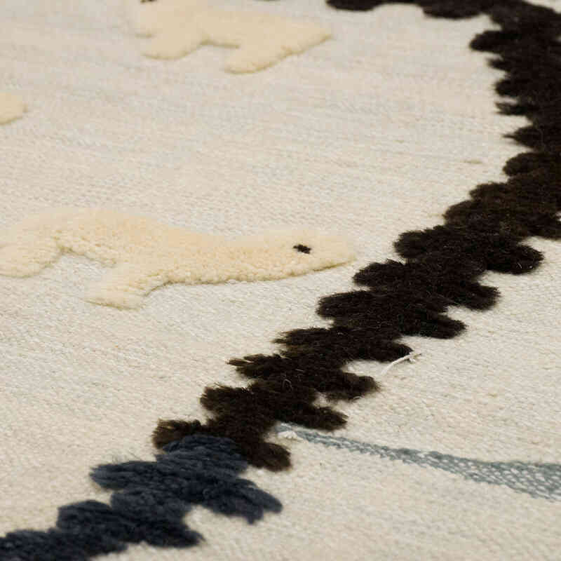 New Handwoven Turkish Kilim Rug - 3' 10" x 6' 6" (46" x 78") - K0070234