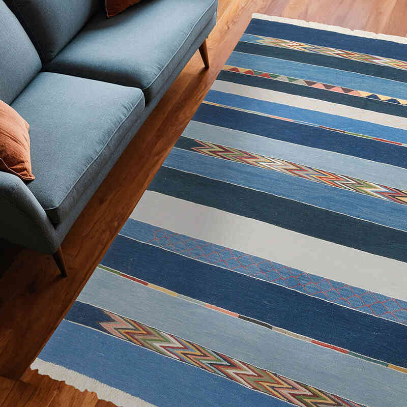 New Handwoven Turkish Kilim Rug - 6' 1" x 8' 3" (73" x 99") - K0070245