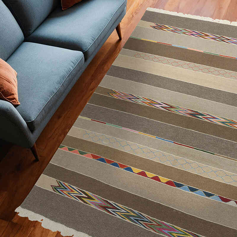 New Handwoven Turkish Kilim Rug - 6'  x 8' 2" (72" x 98") - K0070247
