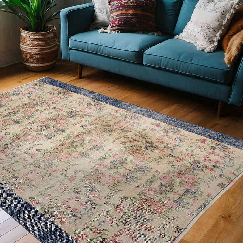 Vintage Turkish Hand-Knotted Rug - 4' 9" x 6' 9" (57" x 81") - K0070315