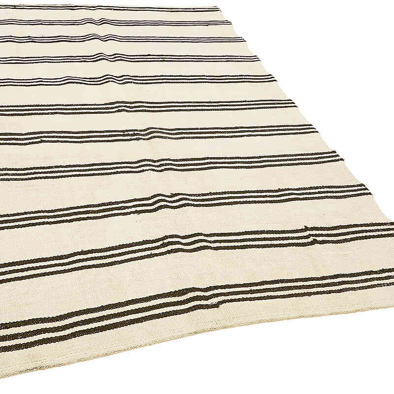 Vintage Anatolian Hemp Kilim Rug - 5' 3" x 7' 7" (63" x 91") - K0070566