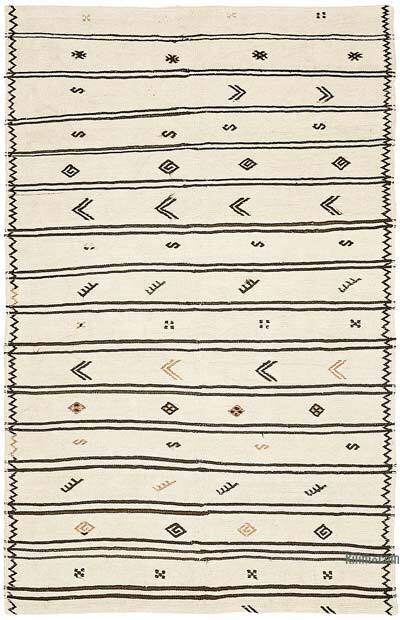 Vintage Anatolian Hemp Kilim Rug - 5' 9" x 8' 10" (69" x 106")