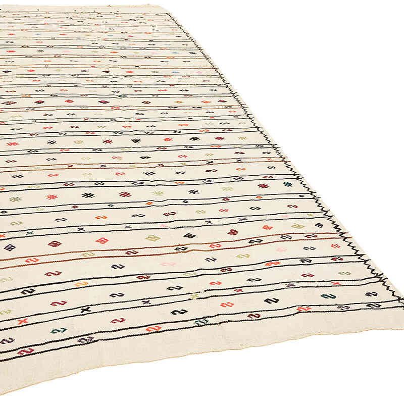 Vintage Anatolian Hemp Kilim Rug - 5' 5" x 10' 8" (65" x 128") - K0070575