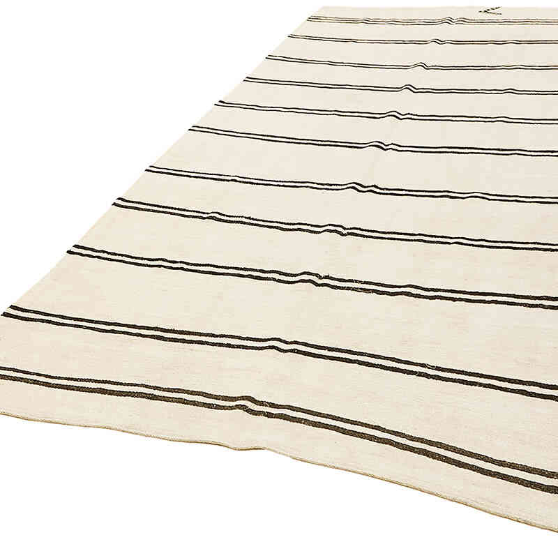 Vintage Anatolian Hemp Kilim Rug - 5' 9" x 11' 10" (69" x 142") - K0070604