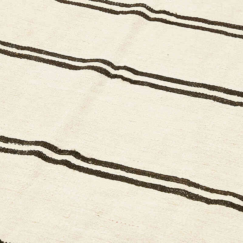 Vintage Anatolian Hemp Kilim Rug - 5' 9" x 11' 10" (69" x 142") - K0070604