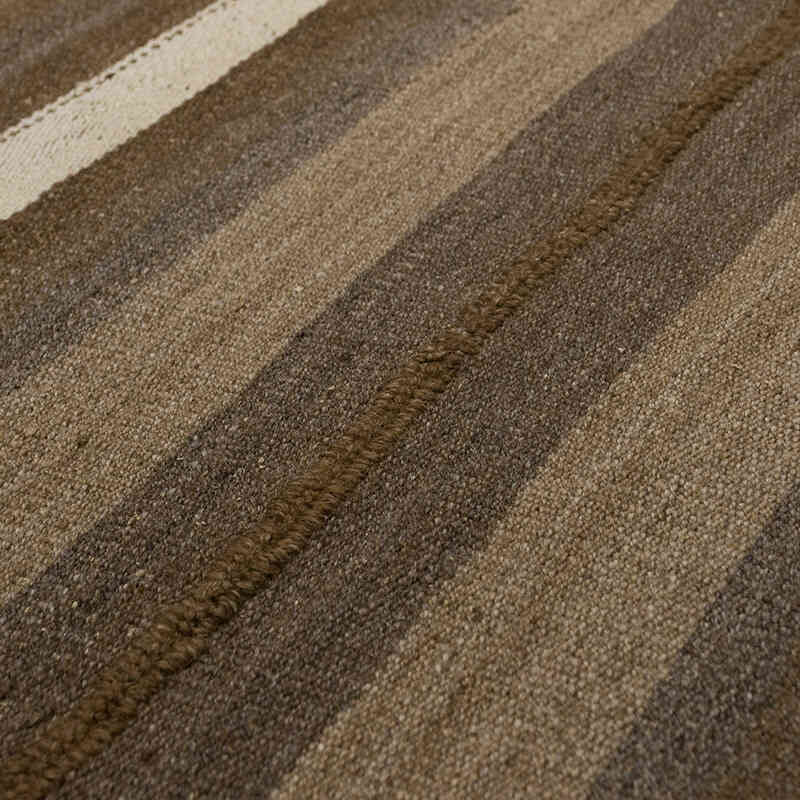 Vintage Anatolian Kilim Rug - 6' 3" x 9' 4" (75" x 112") - K0070709