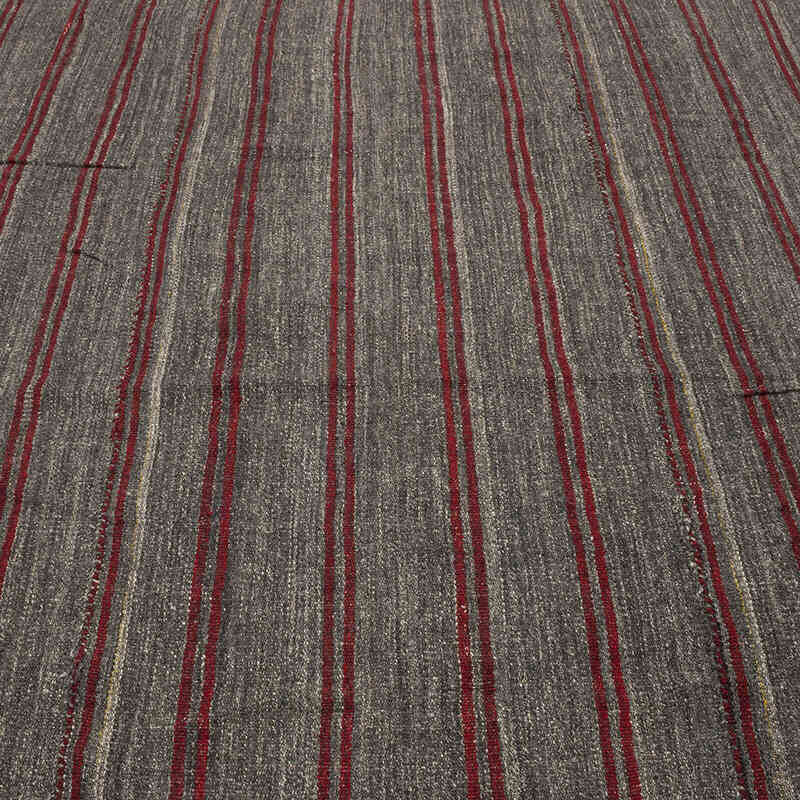 Vintage Turkish Kilim Rug - 7' 5" x 8' 3" (89" x 99") - K0071122