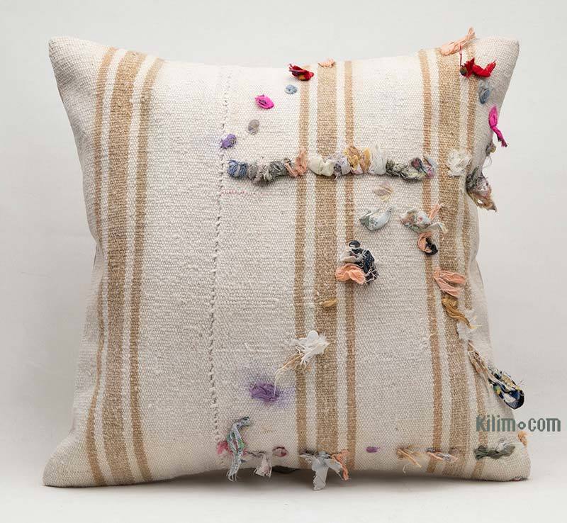 Kilim Pillow Cover - 1' 8" x 1' 8" (20" x 20") - K0071637