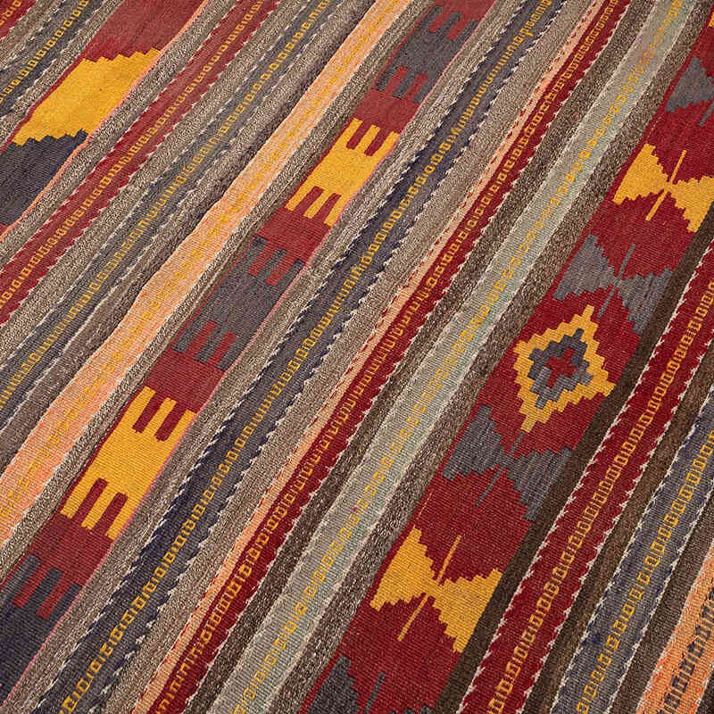 Vintage Denizli Kilim Rug - 6' 1" x 9' 3" (73" x 111") - K0072522