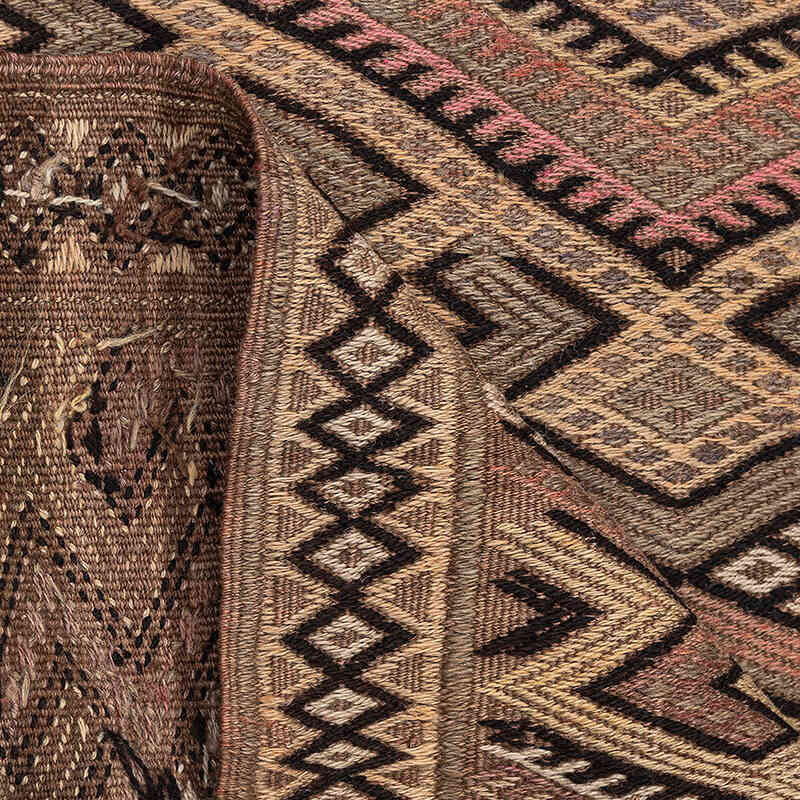 Vintage Bayburt Kilim Rug - 4' 1" x 6' 7" (49" x 79") - K0072531