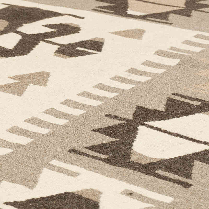 New Handwoven Turkish Kilim Rug - 5' 10" x 7' 3" (70" x 87") - K0072864