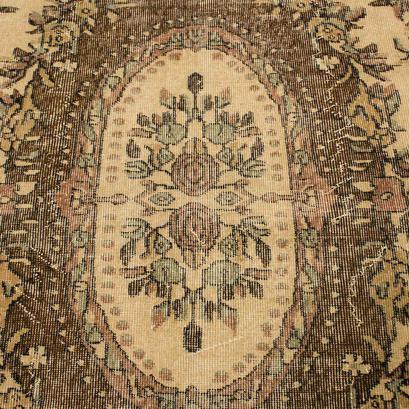 Vintage Turkish Hand-Knotted Rug - 5' 7" x 9' 3" (67" x 111") - K0073095