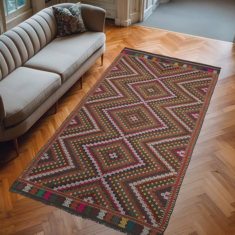 Vintage Anatolian Jijim Rug - 5' 5" x 10' 4" (65" x 124") - K0073194