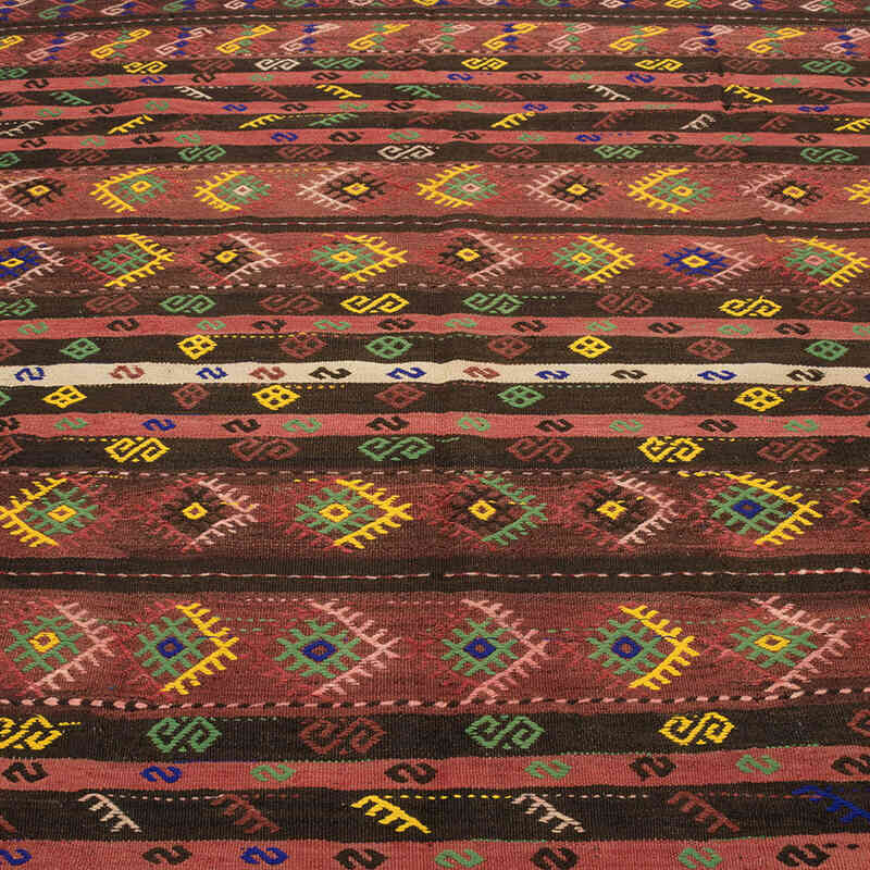 Vintage Turkish Kilim Rug - 6' 4" x 8' 9" (76" x 105") - K0073249