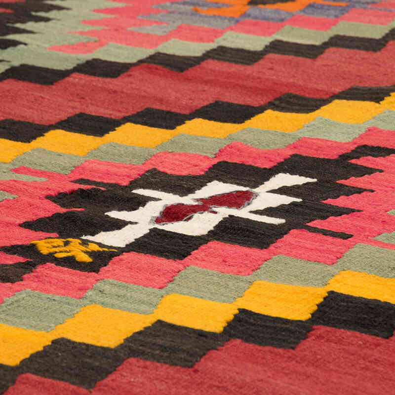 Vintage Mihalic Kilim Rug - 5' 7" x 9' 2" (67" x 110") - K0073969
