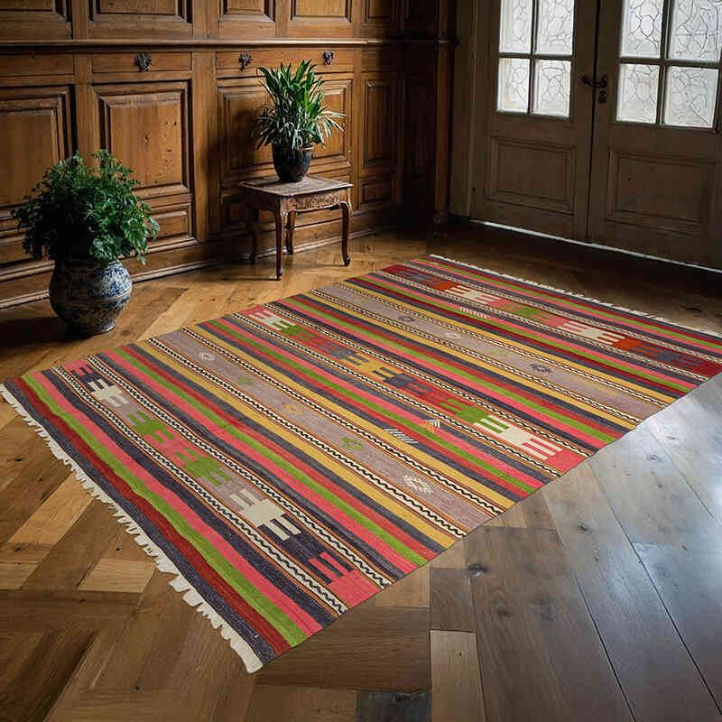 Vintage Manisa Kilim Rug - 5' 5" x 7' 7" (65" x 91") - K0074064