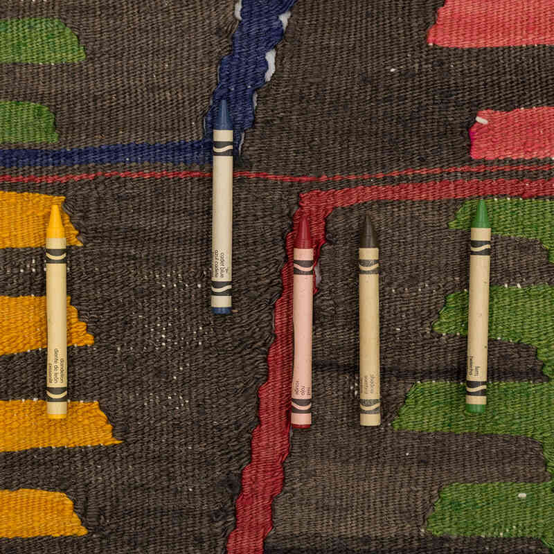 Vintage Mihalic Kilim Rug - 5' 9" x 9' 3" (69" x 111") - K0074069