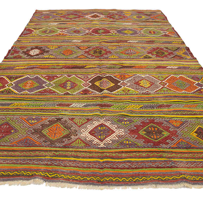 Vintage Anatolian Jijim Rug - 5' 9" x 10' 2" (69" x 122") - K0074082