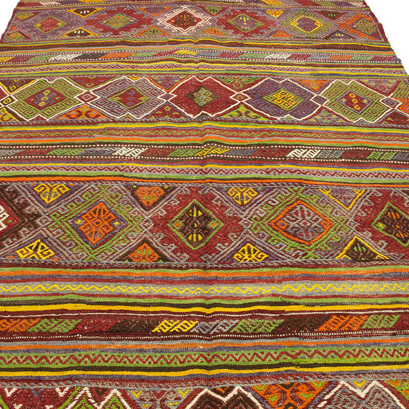 Vintage Anatolian Jijim Rug - 5' 9" x 10' 2" (69" x 122") - K0074082