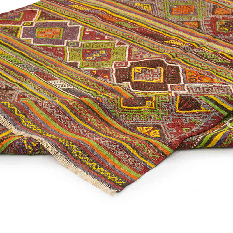 Vintage Anatolian Jijim Rug - 5' 9" x 10' 2" (69" x 122") - K0074082
