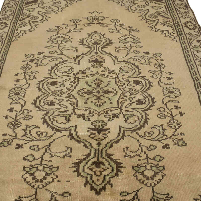 Vintage Turkish Hand-Knotted Rug - 5' 7" x 8' 10" (67" x 106") - K0074162