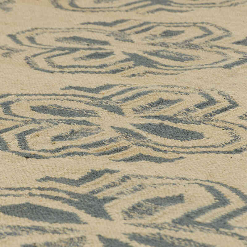 New Hand-Woven Kilim Rug - 8' 2" x 10'  (98" x 120") - K0074276