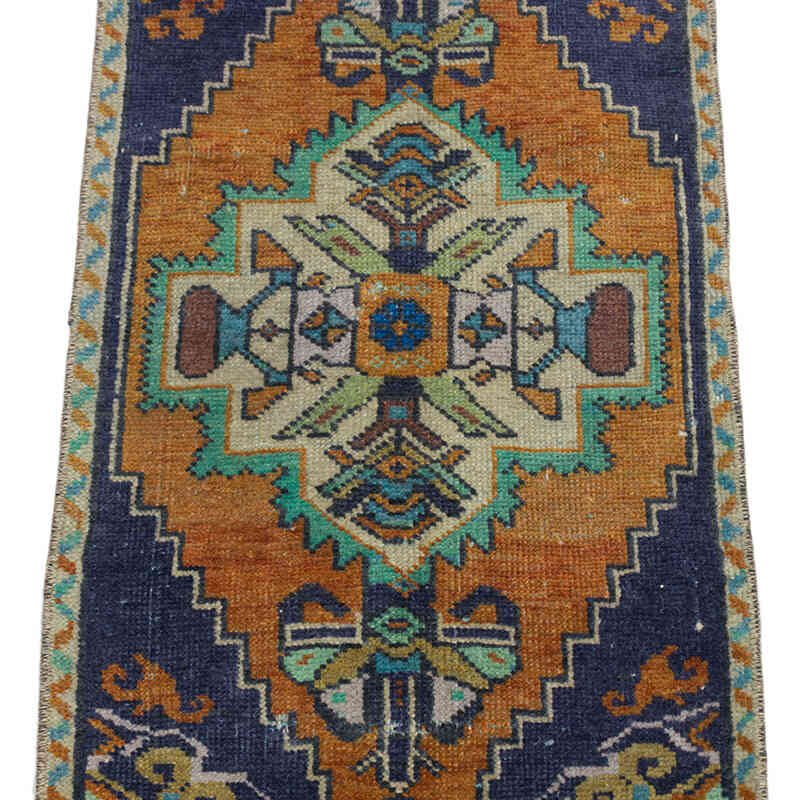 Vintage Turkish Hand-Knotted Rug - 1' 3" x 2' 10" (15" x 34") - K0074701
