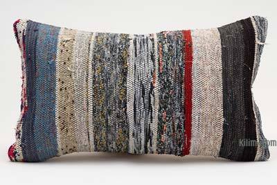 Kilim Pillow Cover - 1' 8" x 1'  (20" x 12")