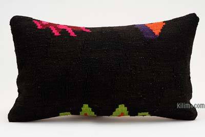 Kilim Pillow Cover - 1' 8" x 1'  (20" x 12")