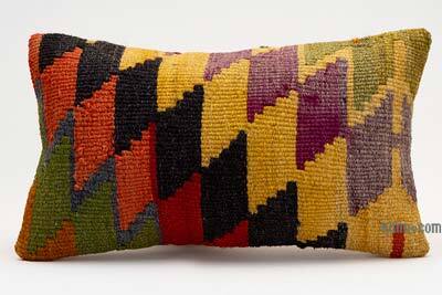 Kilim Pillow Cover - 1' 8" x 1'  (20" x 12")