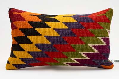Kilim Pillow Cover - 1' 8" x 1'  (20" x 12")