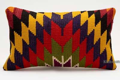 Kilim Pillow Cover - 1' 8" x 1'  (20" x 12")