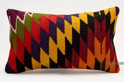 Kilim Pillow Cover - 1' 8" x 1'  (20" x 12")