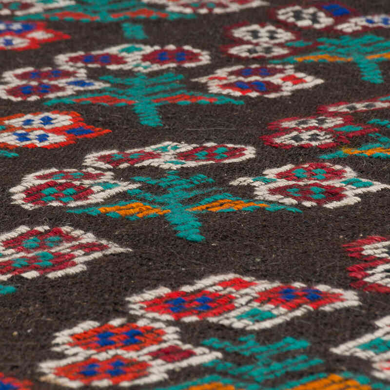 Vintage Anatolian Jijim Rug - 5' 3" x 9' 1" (63" x 109") - K0075546