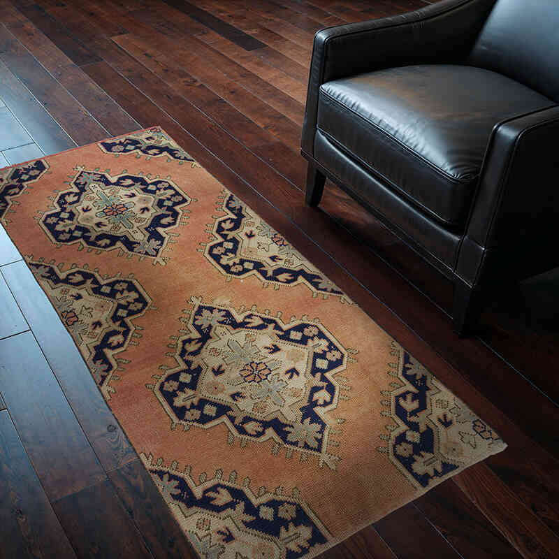 Vintage Turkish Hand-Knotted Rug - 2' 9" x 5' 8" (33" x 68") - K0075619