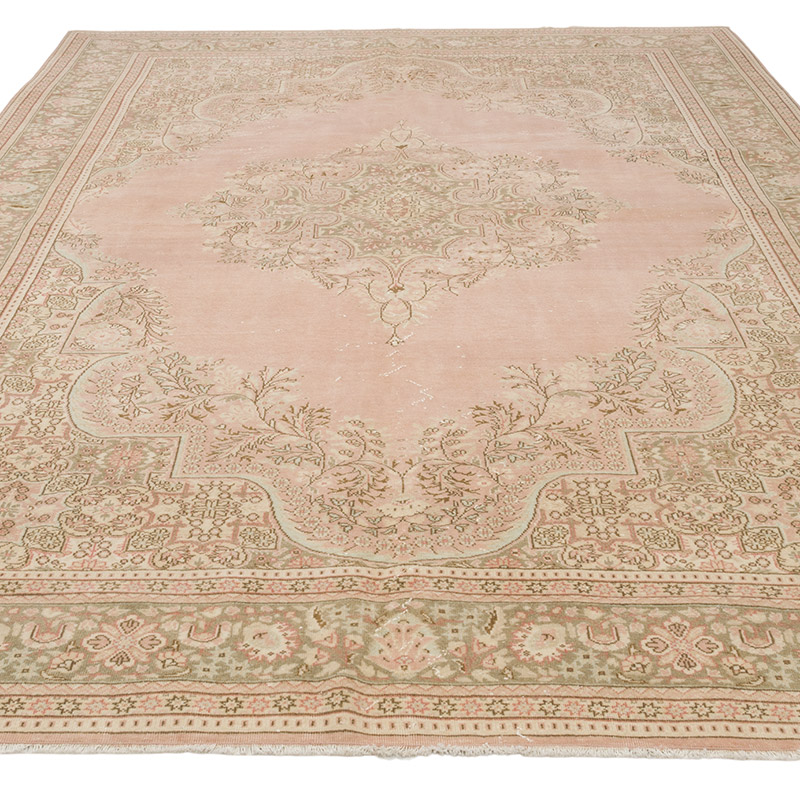 Vintage Turkish Hand-Knotted Rug - 6' 9" x 10'  (81" x 120") - K0075668