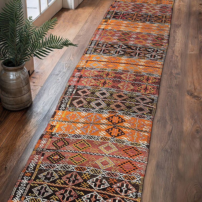 Vintage Malatya Kilim Runner - 2' 2" x 11' 1" (26" x 133") - K0076128