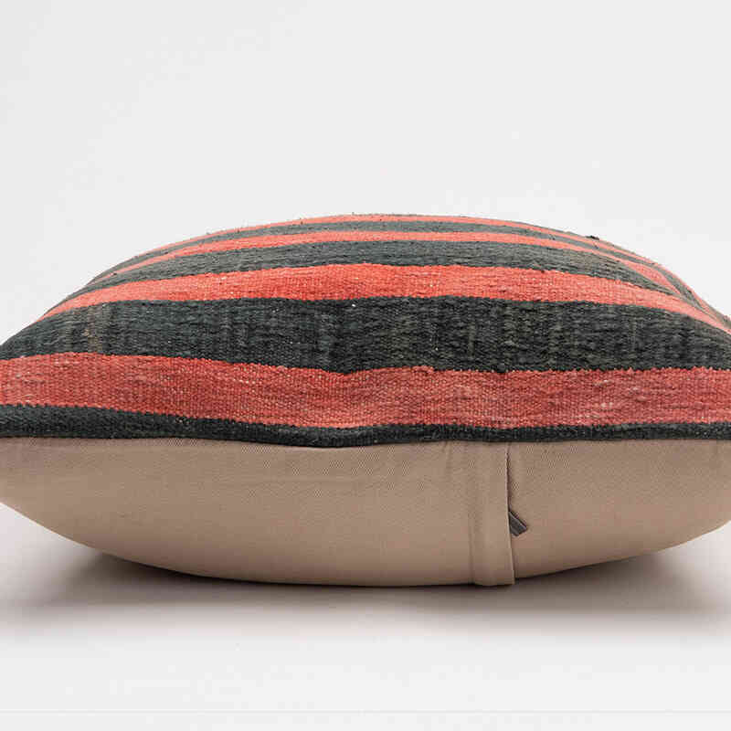 Kilim Pillow Cover - 1' 8" x 1' 8" (20" x 20") - K0076356