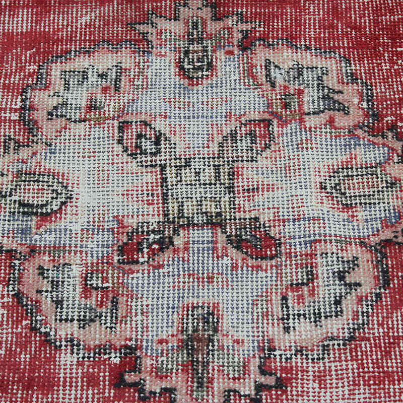 Vintage Turkish Hand-Knotted Rug - 2' 8" x 5' 6" (32" x 66") - K0076930