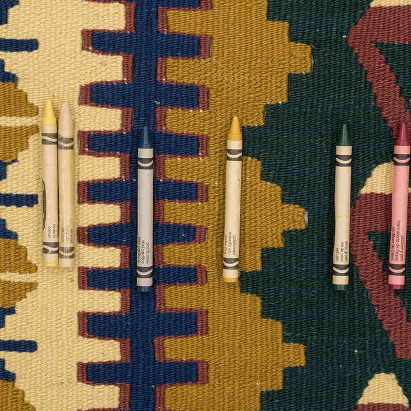 New Handwoven Turkish Kilim Rug - 3' 11" x 5' 10" (47" x 70") - K0077663